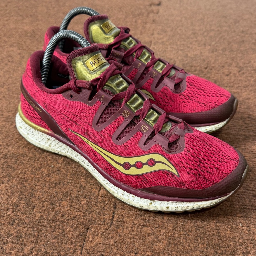 Saucony Freedom ISO Boston Marathon Red Gold Running Shoes S10355-15 Womens 10